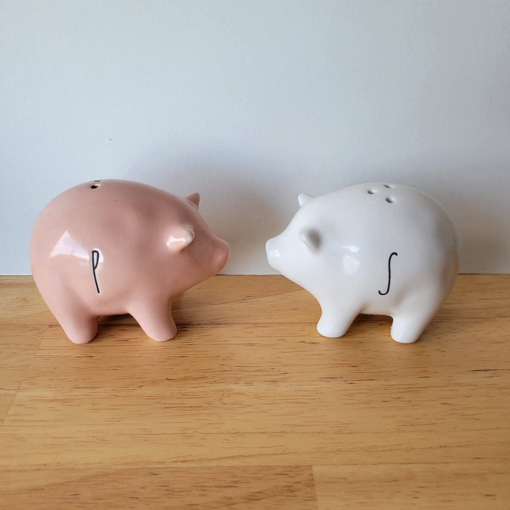 Salt and Pepper Shakers Cute Pigs Piggy Cutest 🐷 🐽